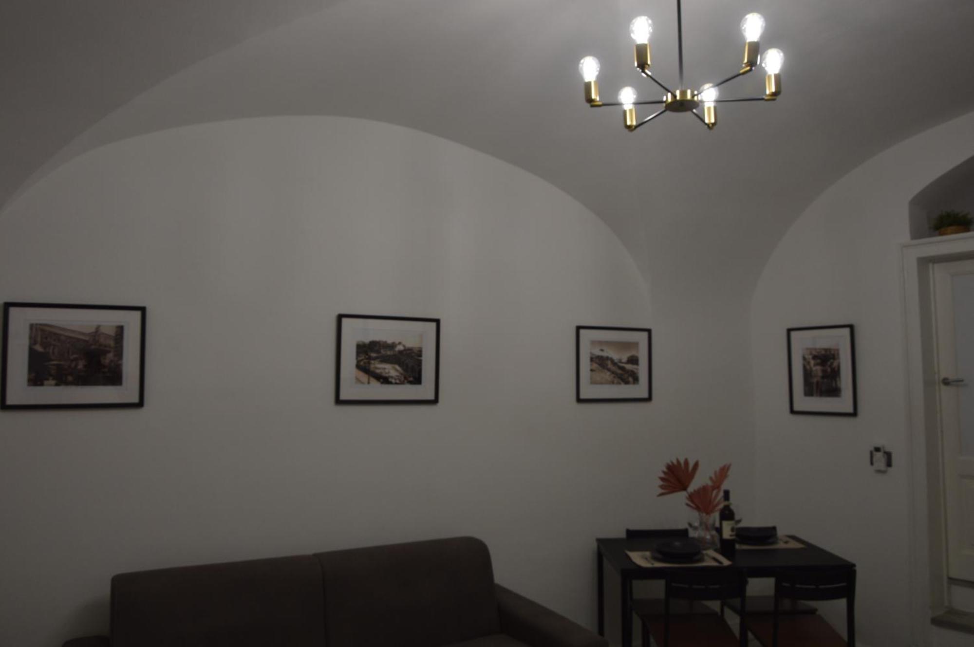 Mousuite Catánia Buitenkant foto