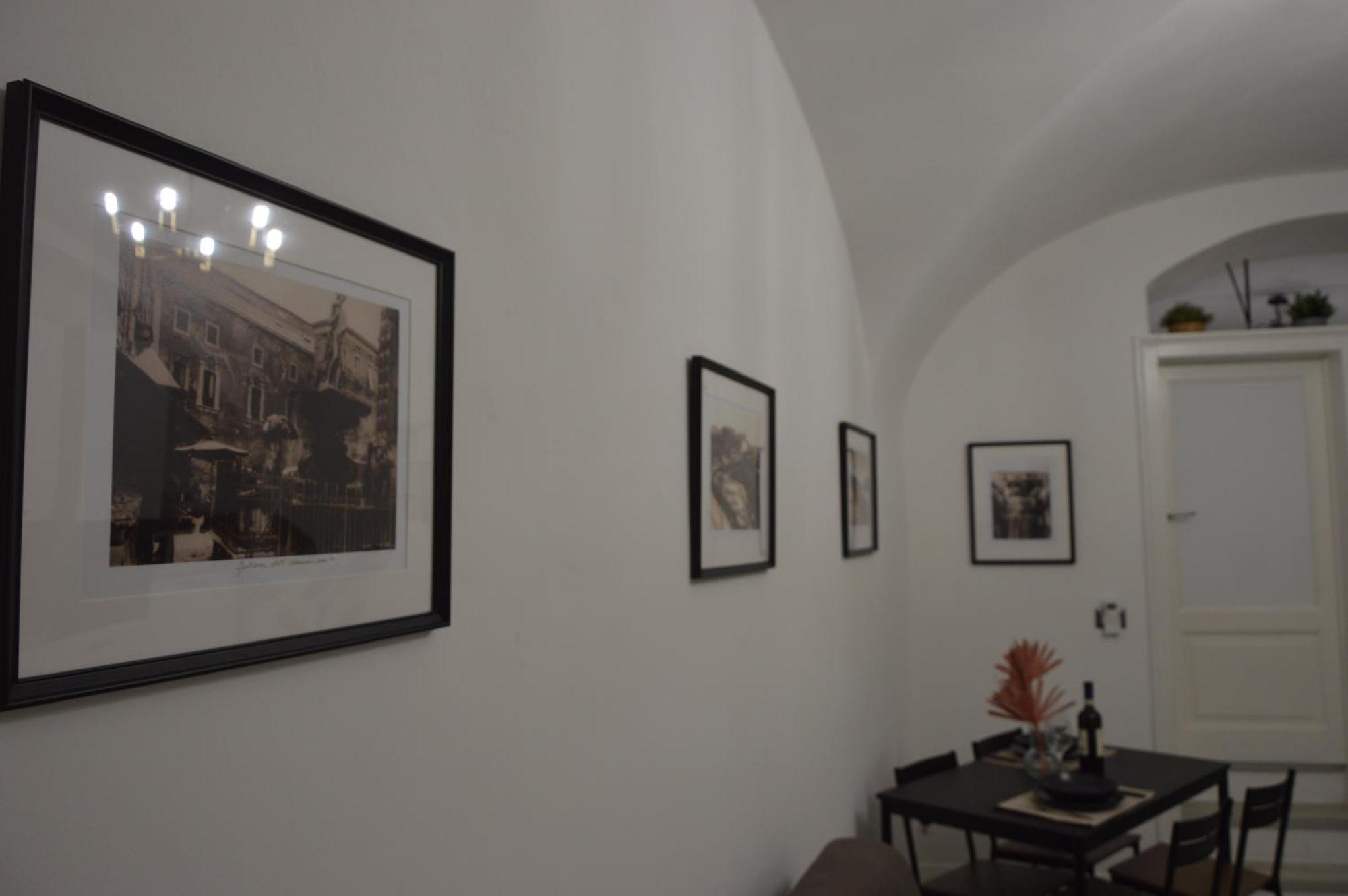 Mousuite Catánia Buitenkant foto